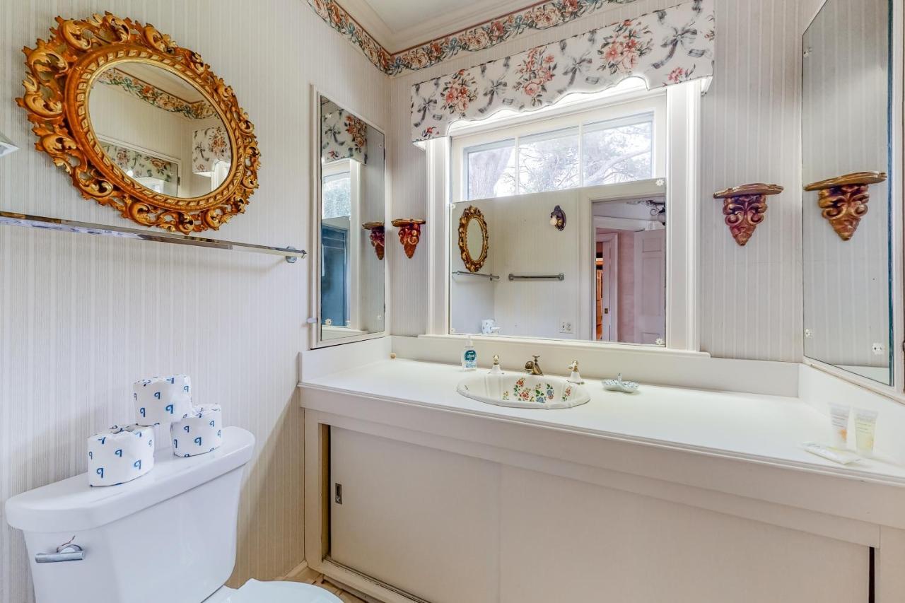 Villa Lily Hill à Vineyard Haven Extérieur photo